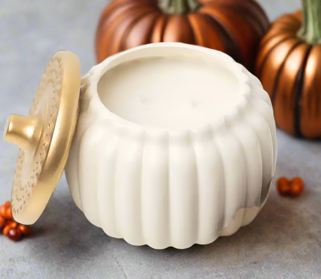 6oz Pumpkin Jar Candle/ Create your Pleasure for the Holidays